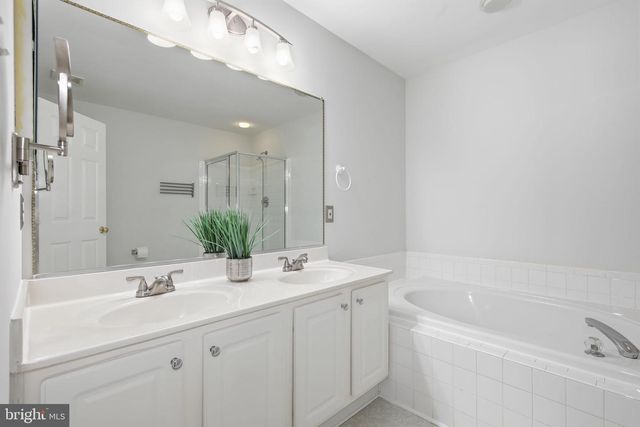 684 HEATHWALK MEWS, Gaithersburg, MD 20878
