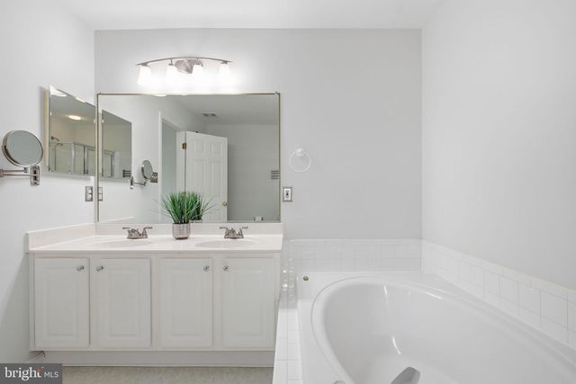 684 HEATHWALK MEWS, Gaithersburg, MD 20878
