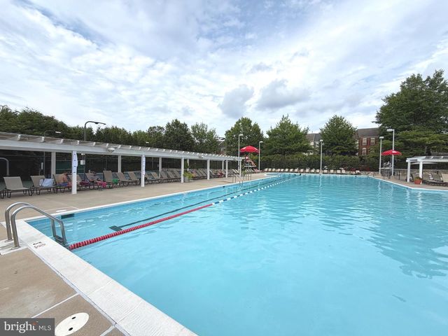 684 HEATHWALK MEWS, Gaithersburg, MD 20878