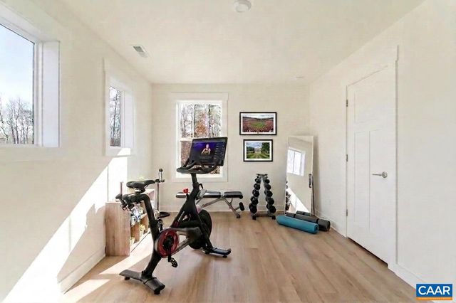 6366 LOUISA RD, Keswick, VA 22947
