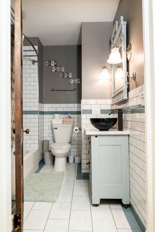 371 S Madison Street, Oswego, IL 60543