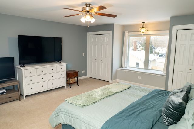 371 S Madison Street, Oswego, IL 60543