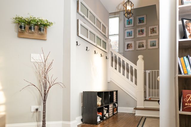 371 S Madison Street, Oswego, IL 60543