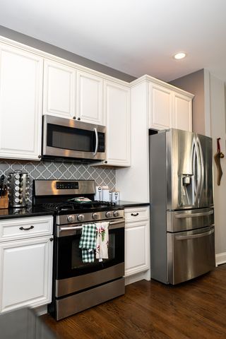 371 S Madison Street, Oswego, IL 60543