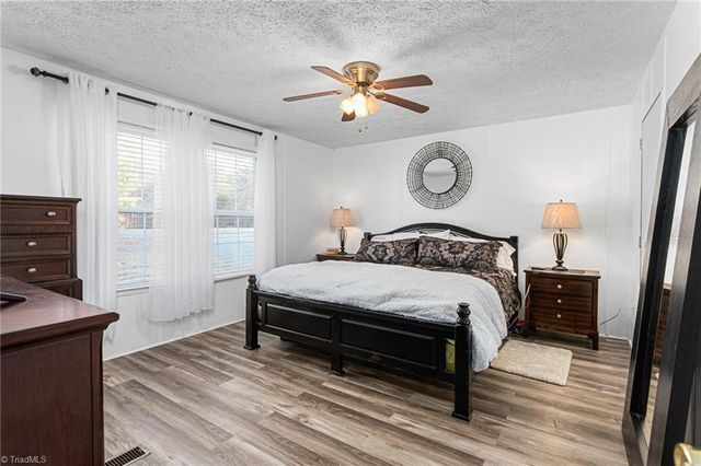 410 W Old Glencoe Road, Burlington, NC 27217