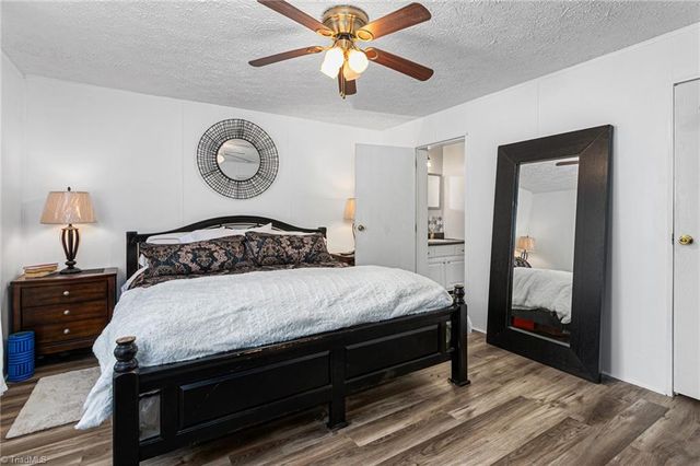 410 W Old Glencoe Road, Burlington, NC 27217