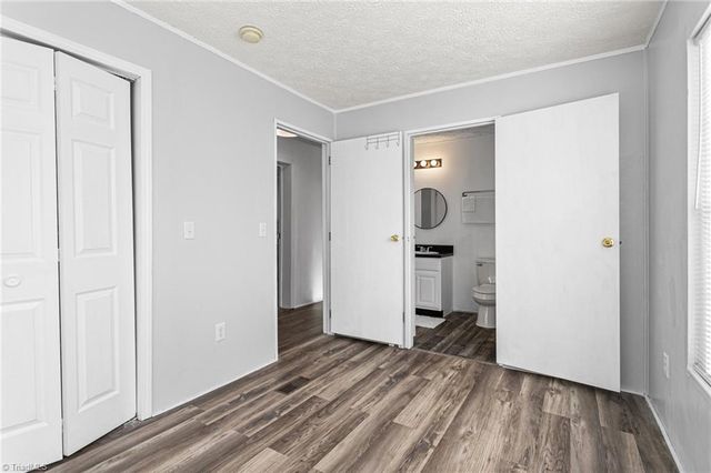 410 W Old Glencoe Road, Burlington, NC 27217