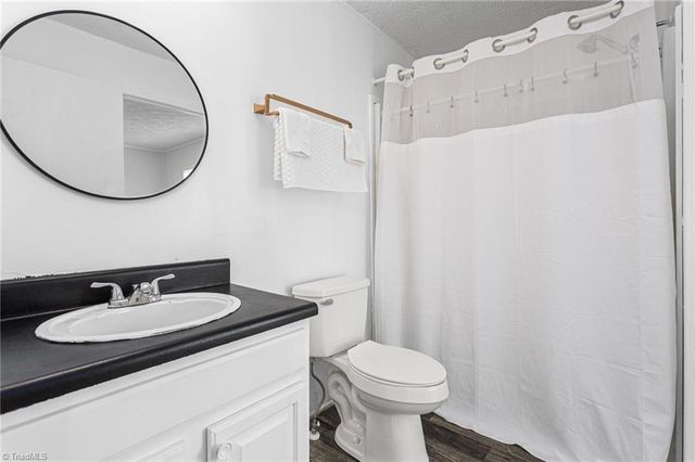 410 W Old Glencoe Road, Burlington, NC 27217