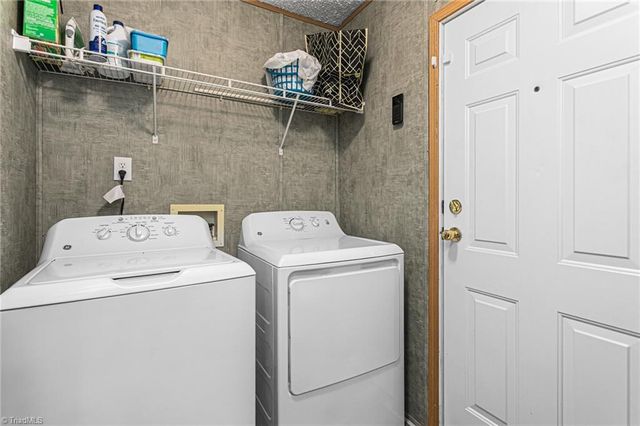 410 W Old Glencoe Road, Burlington, NC 27217