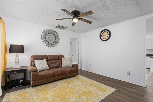 410 W Old Glencoe Road, Burlington, NC 27217