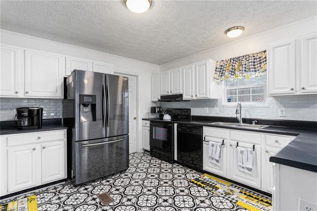 410 W Old Glencoe Road, Burlington, NC 27217