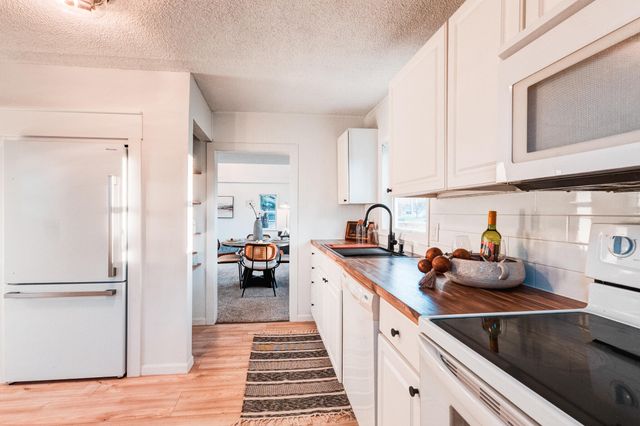 5703 Monticello Avenue, Portage City, MI 49024