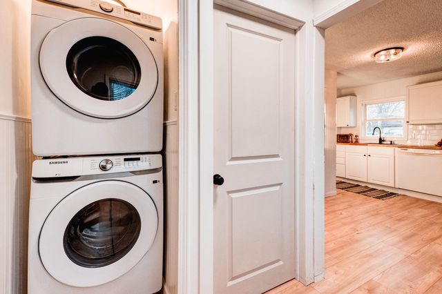 5703 Monticello Avenue, Portage City, MI 49024