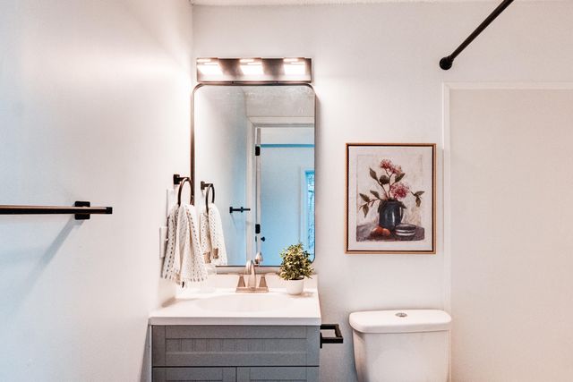 5703 Monticello Avenue, Portage City, MI 49024