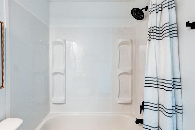 5703 Monticello Avenue, Portage City, MI 49024