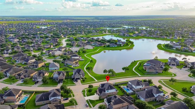 226 Auburn Shores Court, Richmond, TX 77469