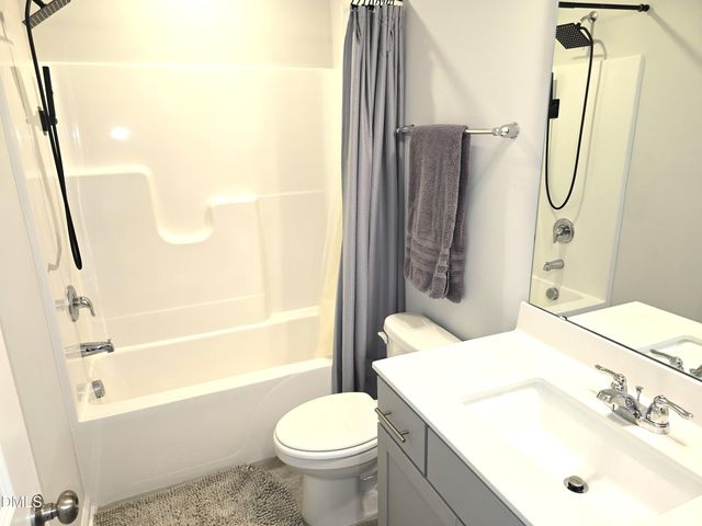 1008 Maple Branch Circle, Graham, NC 27253