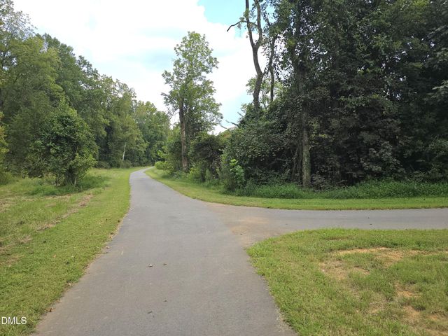 1008 Maple Branch Circle, Graham, NC 27253