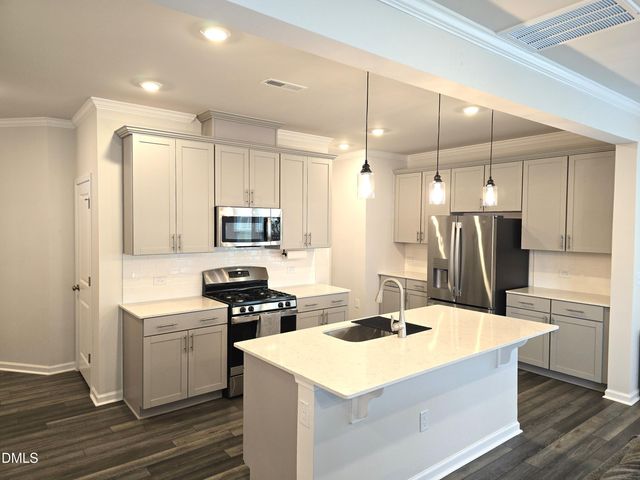 1008 Maple Branch Circle, Graham, NC 27253