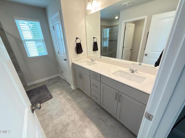 1008 Maple Branch Circle, Graham, NC 27253
