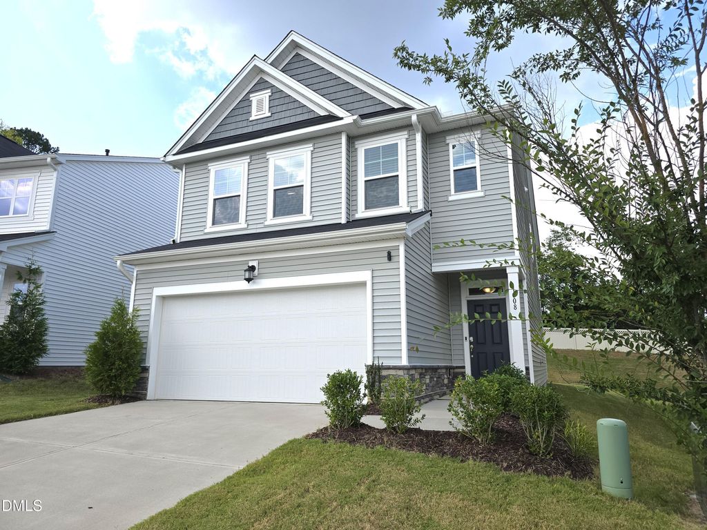 1008 Maple Branch Circle, Graham, NC 27253