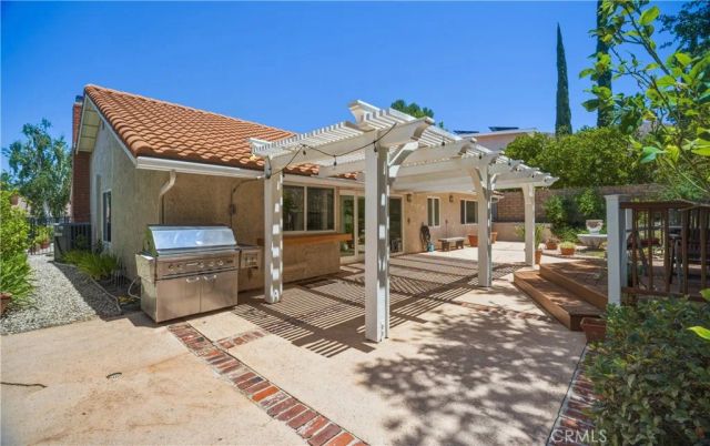 28830 Calabria Drive, Agoura Hills, CA 91301