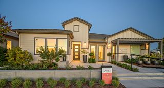 2071 N Rogers Lane, Clovis, CA 93619