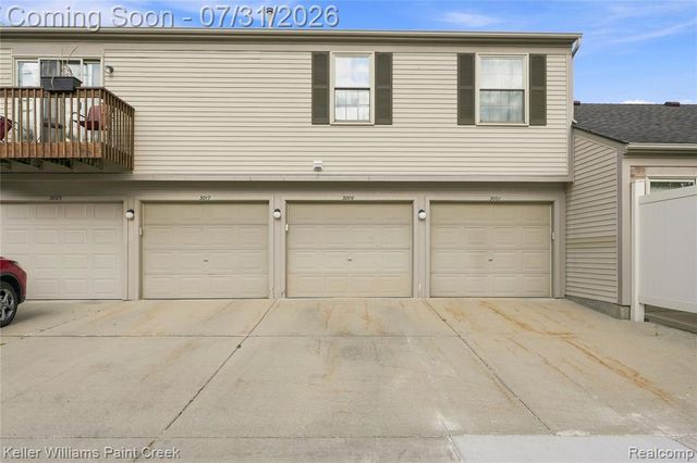 3009 High Pointe Ridge Road, Lake Orion, MI 48359