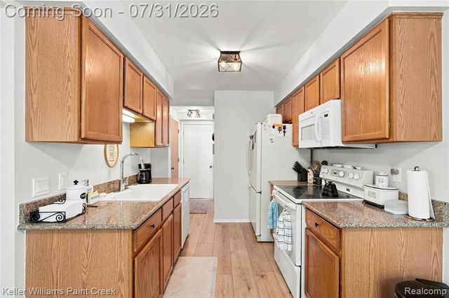 3009 High Pointe Ridge Road, Lake Orion, MI 48359