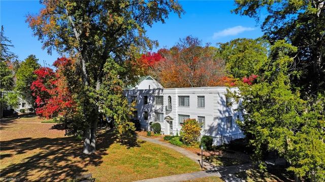 1700 N Elm Street D3, Greensboro, NC 27408