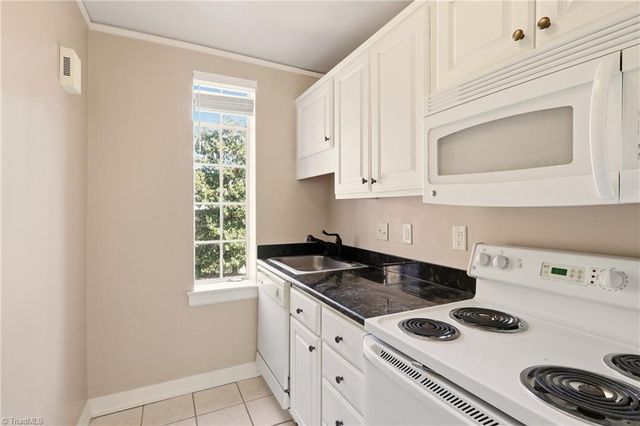 1700 N Elm Street D3, Greensboro, NC 27408