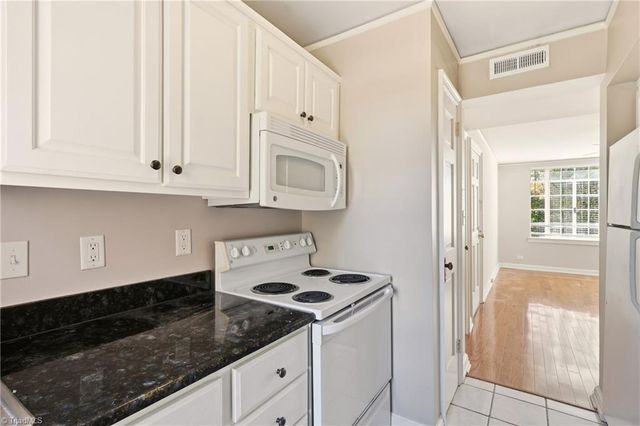 1700 N Elm Street D3, Greensboro, NC 27408