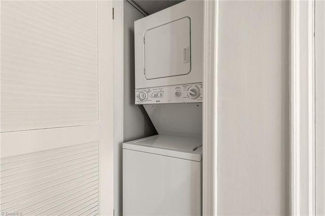 1700 N Elm Street D3, Greensboro, NC 27408