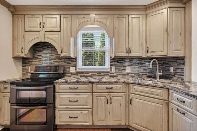 1630 Fairway Dr, Cookeville, TN 38501
