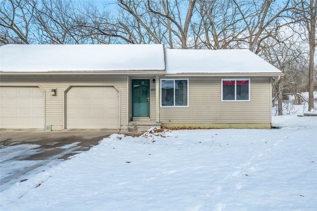 4550 Fairview Drive, Pleasant Hill, IA 50327