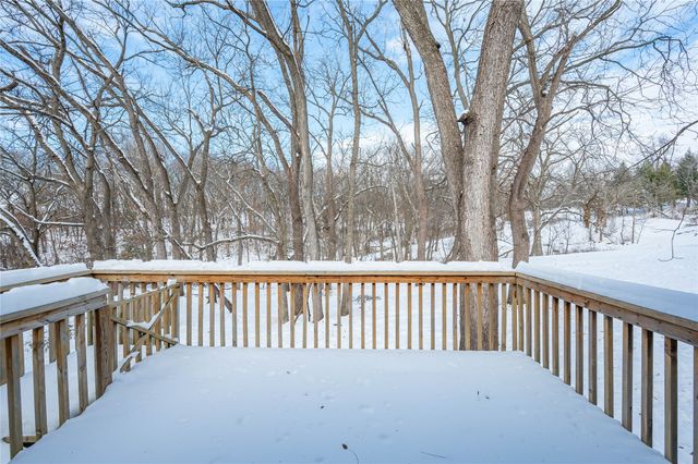 4550 Fairview Drive, Pleasant Hill, IA 50327