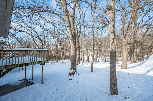 4550 Fairview Drive, Pleasant Hill, IA 50327