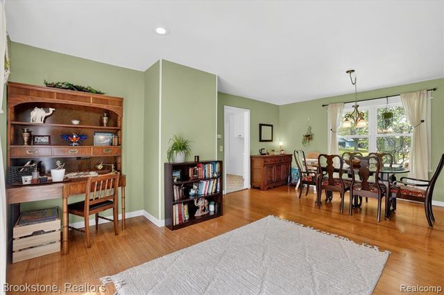 1331 Wolf Court, East Lansing, MI 48823
