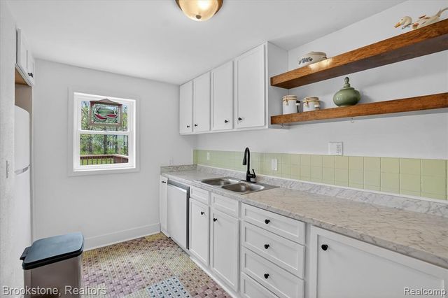1331 Wolf Court, East Lansing, MI 48823