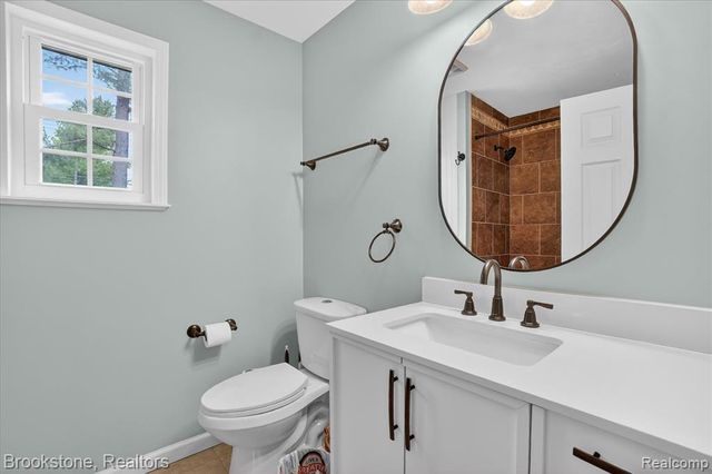 1331 Wolf Court, East Lansing, MI 48823