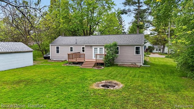 1331 Wolf Court, East Lansing, MI 48823