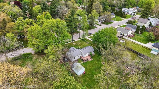 1331 Wolf Court, East Lansing, MI 48823
