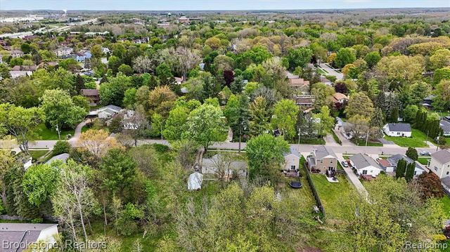 1331 Wolf Court, East Lansing, MI 48823