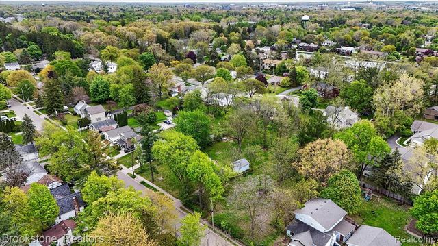 1331 Wolf Court, East Lansing, MI 48823
