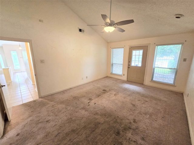 2211 Baltic Avenue, Arlington, TX 76011