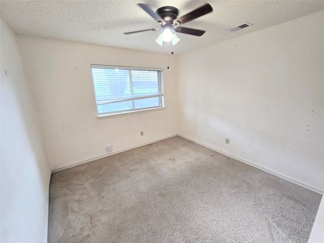 2211 Baltic Avenue, Arlington, TX 76011