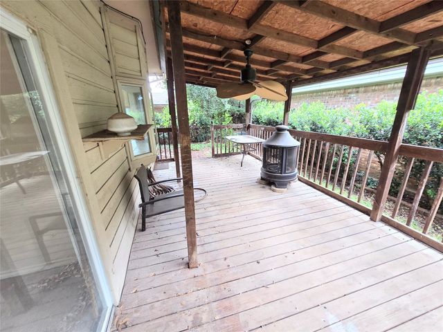 2211 Baltic Avenue, Arlington, TX 76011
