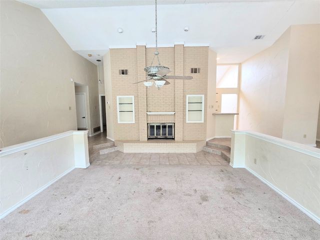 2211 Baltic Avenue, Arlington, TX 76011