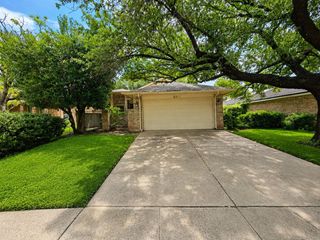 2211 Baltic Avenue, Arlington, TX 76011