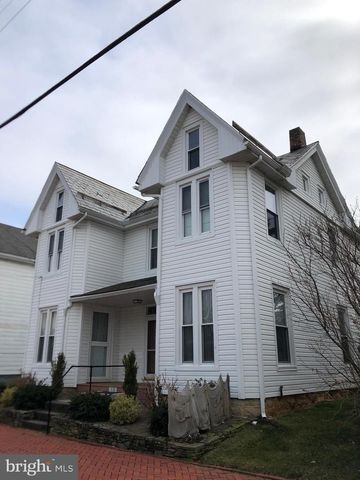 13 W WATER, Smithsburg, MD 21783